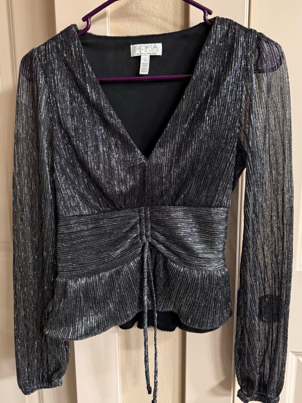 Sofia Vergara silver/black long sleeve top and matching pants. Party/glamSize: S